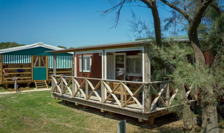 campinglido en august-offer-stay-in-mobile-home-or-glamping-tent-in-camping-village-with-swimming-pool-in-bibione 019