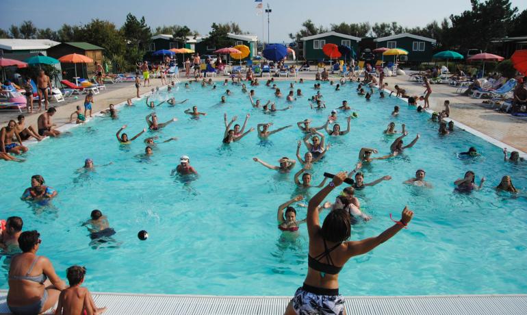 campinglido en july-in-bibione-stay-in-a-mobile-home-or-glamping-in-a-seaside-camping-village 018