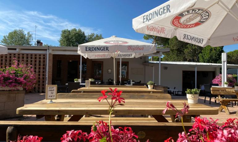 campinglido en weekend-in-may-in-a-mobile-home-in-bibione-on-a-campsite-with-pool 018